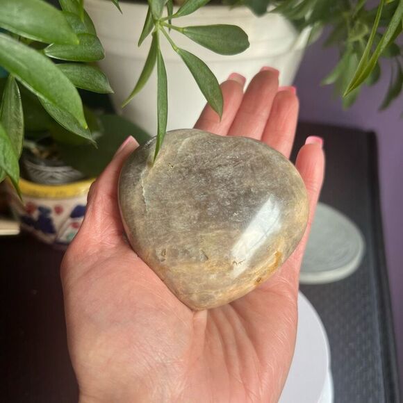 Black‎ Moonstone Large Puffy Heart with Stand - Picture 2 of 13